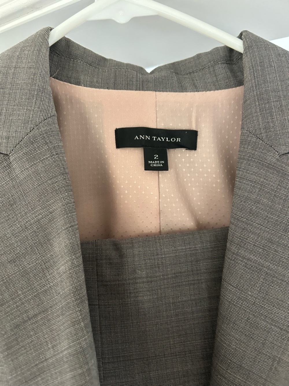 Ann Taylor Gray Plaid Women's Suit Jacket & Pants - Picture 2 of 4